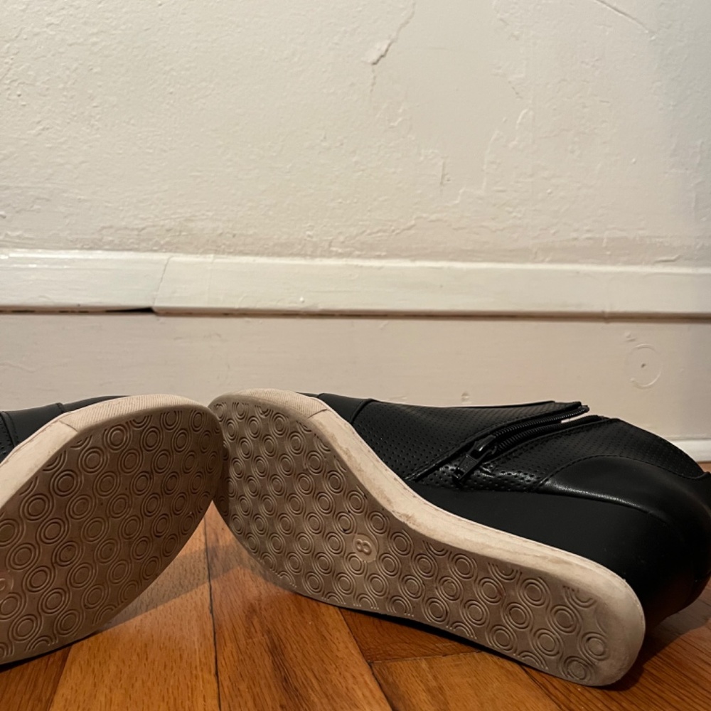 Wedges - Picture 5 of 5